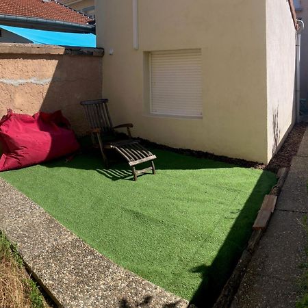 Jolie, Cozy, Confortable Maison De Ville Au Calme A 5Min Du Centre De Verdun, Parking Devant La Maison Belleville-Sur-Meuse Exteriér fotografie